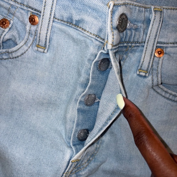 Levi's Light Blue Classic Jeans - Picture 4 of 7